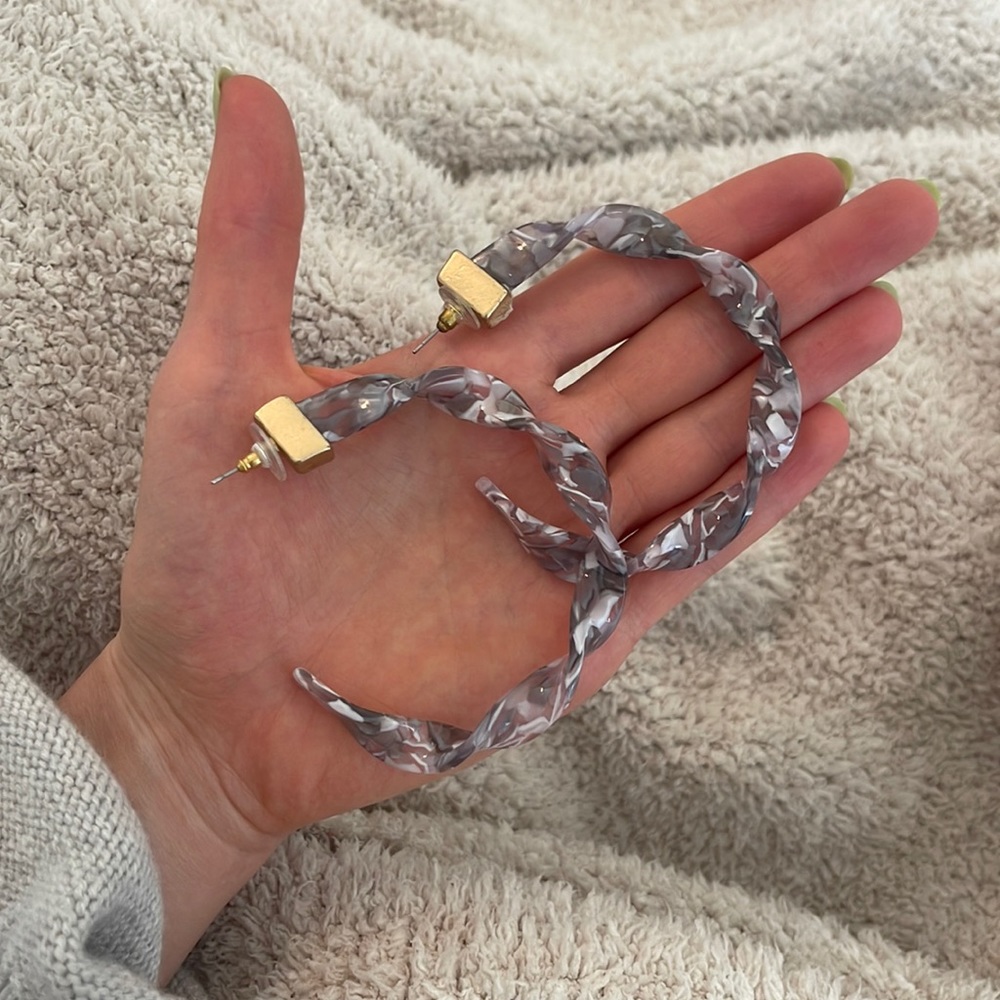 Grey lucite/plastic twist hoops with gold!